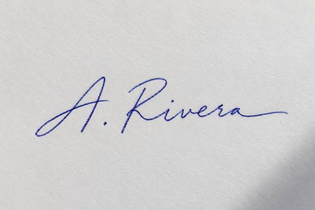 Signature on paper compressed to under 20 KB
